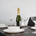 Mit Jacuzzi Enschede 10km Apartman *